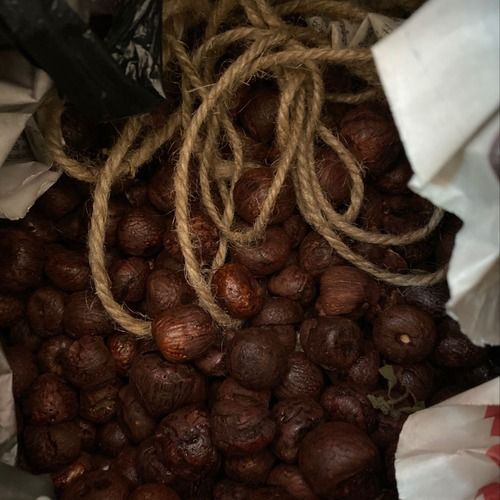 Brown Natural Dried Areca Nut