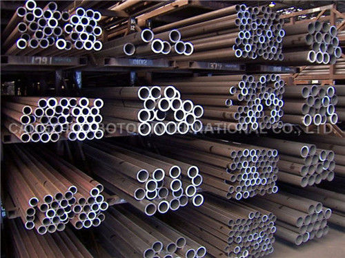 Black Carbon Seamless Steel Pipe Section Shape: Round