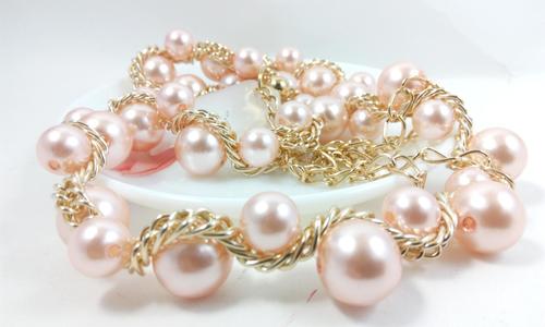 Stylish Ladies Chain Pearl Belts Decoration Material: Beads