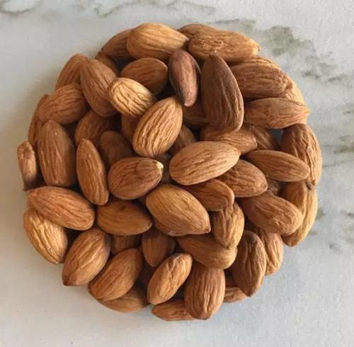 Organic Dried Almond Nuts Broken (%): Max5 %