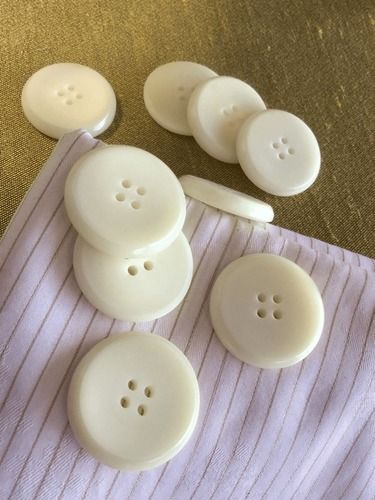 Resin New Fashion Two & Four Hole Round Overcoat Button