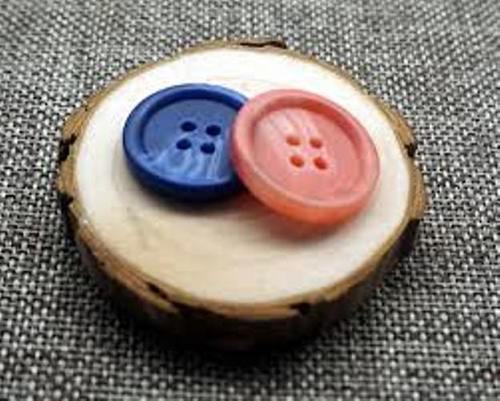 Resin New Fashion Two & Four Hole Round Overcoat Button