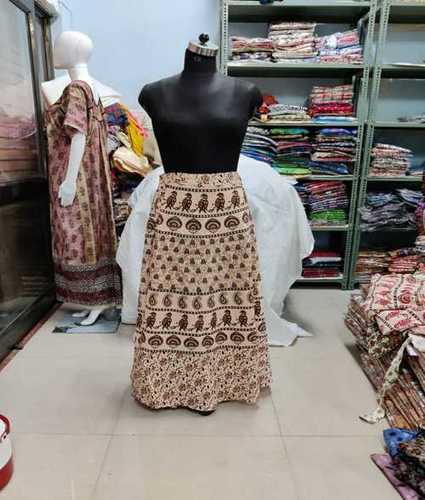 Ladies Embroidered Long Skirt Size: Free Size