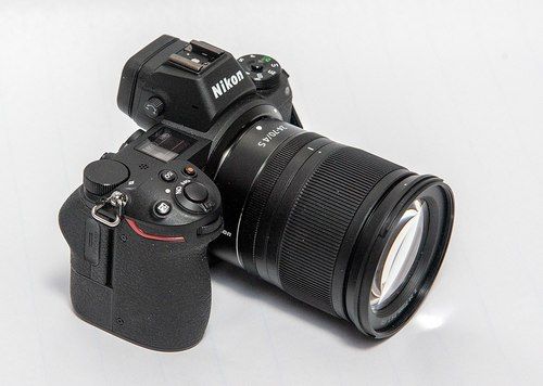 Z6 मिररलेस डिजिटल कैमरा (Nikon)