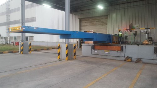 High Strength Truck Loading Conveyor Load Capacity: 50 Kg Per Meter  Kilograms (Kg)