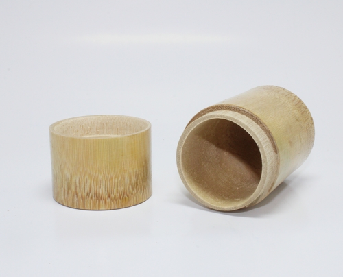 Bamboo Saltf And Pepper Shaker Size: 4 Inch