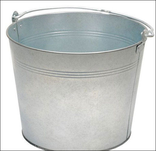 Fine Finish Galvanized Metal Bucket