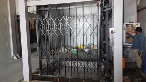 Easy to Use Goods Lift