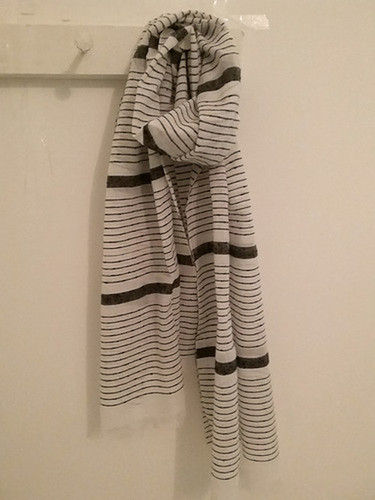 Black N White Ladies Printed Cotton Scarf