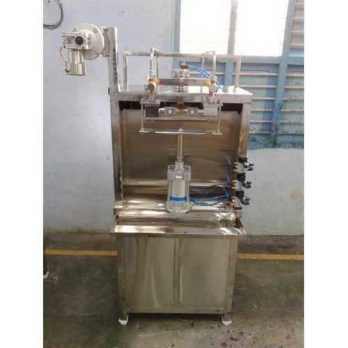 Automatic Grade Liquid Filling Machine With Plc Control System Application: Beverage