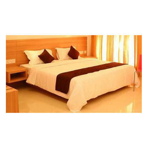 White Double Bed Sheet Set