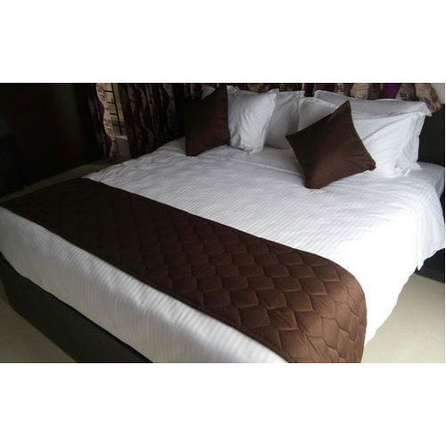 White Double Hotel Bed Runner