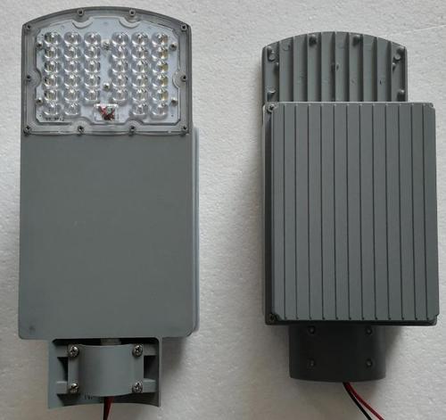 2 In 1 Solar Street Light Max System Voltage: 18 Volt (V)