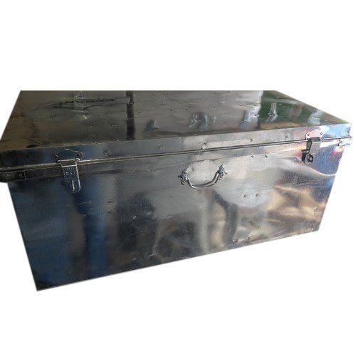 Silver Fine Finish Polish Galvanized Storage Trunk