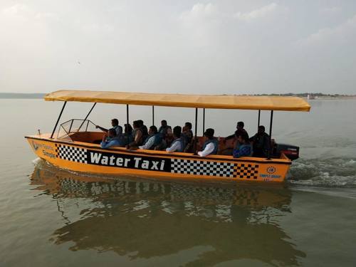 Water Taxi For 24 Persons