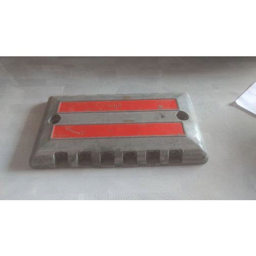 Aluminium Metal Road Safety Speed Breaker Size: Standard