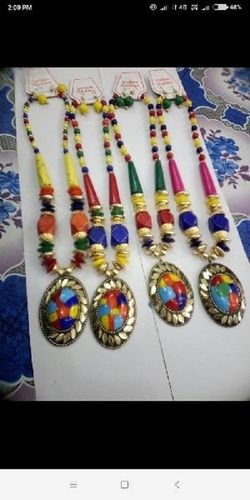 Multi Colored Women Fancy Necklace Size: Various Sizes Are Available