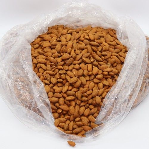 Brown Dried Organic Almond Nut