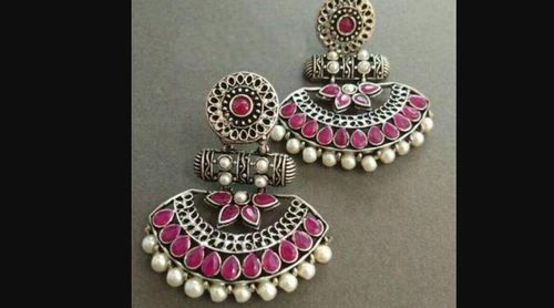 Handmade Imitation Earring Set Gender: Women