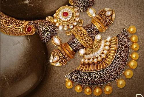 Designer Mangalsutra Kundan Pendant Gender: Women