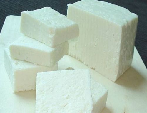 4 Percent Fat Fresh Organic Paneer Age Group: Baby