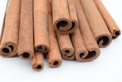 Light Brown Healthy And Natural Cinnamon Sticks