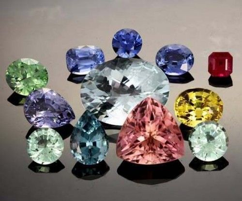 Machine Cut Loose Artificial Gemstone For Jewelry Grade: Aaa