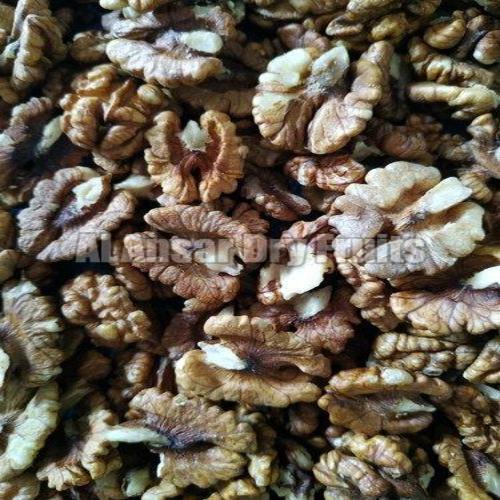 Brown Dried Organic Walnut Kernel