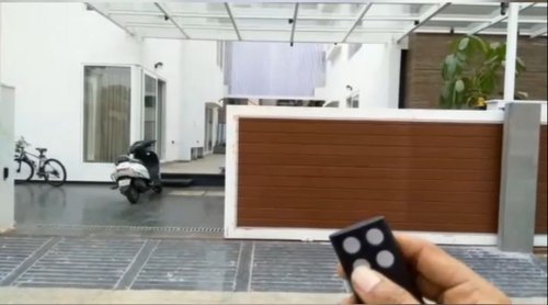 मोशन सेंसर के साथ रिमोट और मोबाइल ऑपरेटेड ऑटोमैटिक आयरन स्लाइडिंग गेट