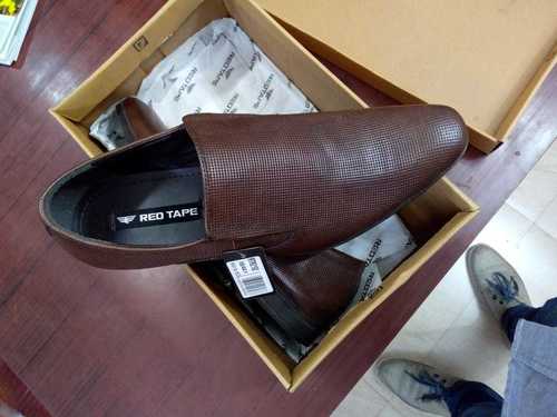 Plain Design Branded Shoes For Mens