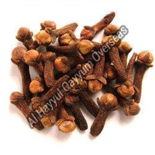 Healthy and Natural Brown Cloves
