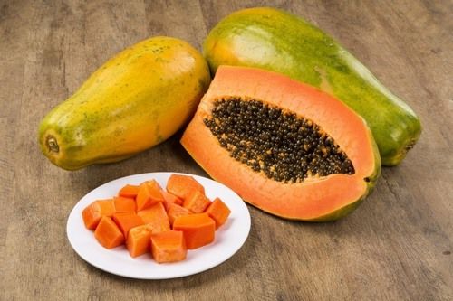 Common Healthy And Natural Fresh Papaya