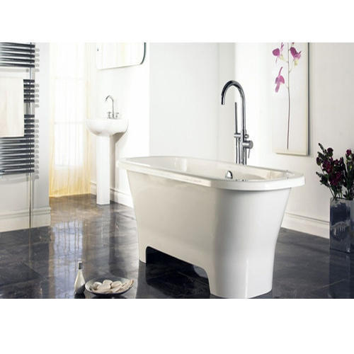 White Colored Ceramic Bathtub Size: Various Sizes Are Available