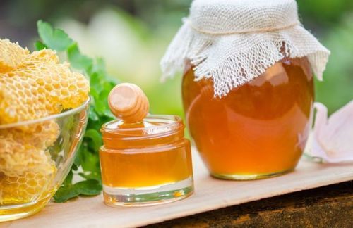 Healthy And Natural Pure Honey