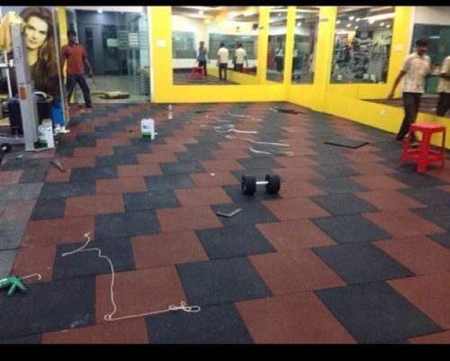 Low Noise Emission Brown And Black Gym Flooring