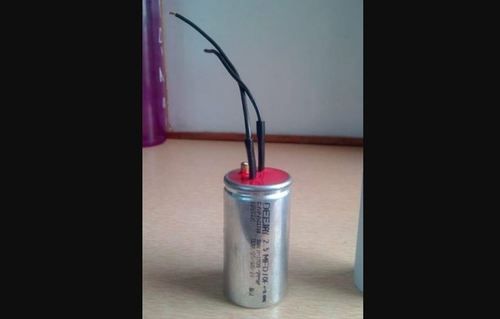 2.5 Mfd Aluminum Fan Capacitor Frequency: 50 Hertz (Hz)