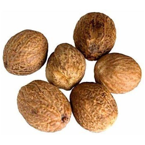 Brown Dried Nutritious Whole Nutmeg