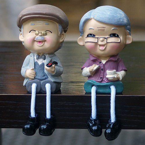 Old Couple Decorative Poly Resin Miniatures