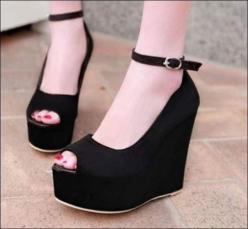 Shop Online Little Girls Black Sandals With Heels at ₹799