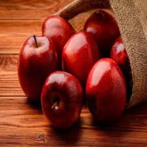 Healthy and Natural Fresh Red Apple - Vitamin C 7%, 0.2g Total Fat, 52 Calories | Sweet Taste, Natural and Pesticide Free, Very Good Quality