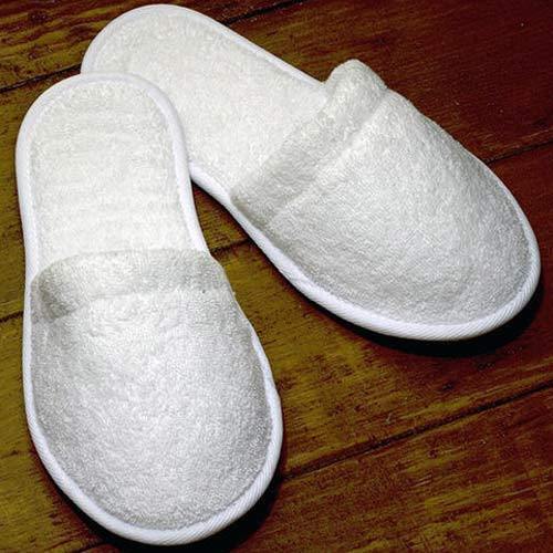 YHomU Swimming Pool Hotel Washroom Bathroom Slippers Thick Sole  Scratchproof Lightweight Flexible Unisex Bathing Slippers Home Sandals :  Amazon.in: Shoes & Handbags