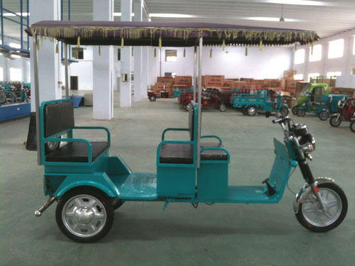 Electric Rickshaw With Battery