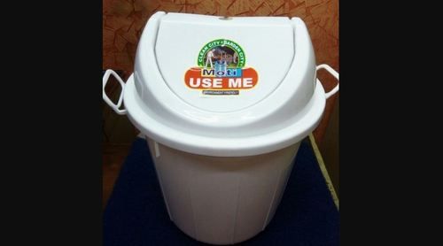 Swivel Top Plastic Dustbin Application: Commercial