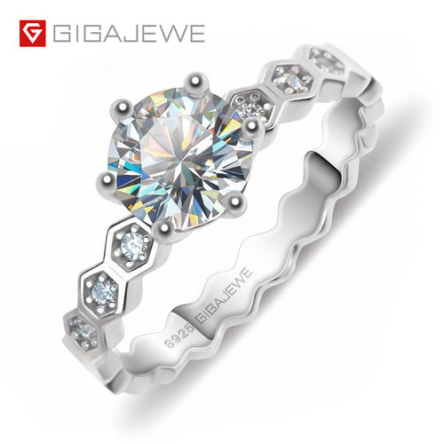 Gift Gigajewe 0.8Ct Round Cut Moissanite 925 Silver Wedding Ring