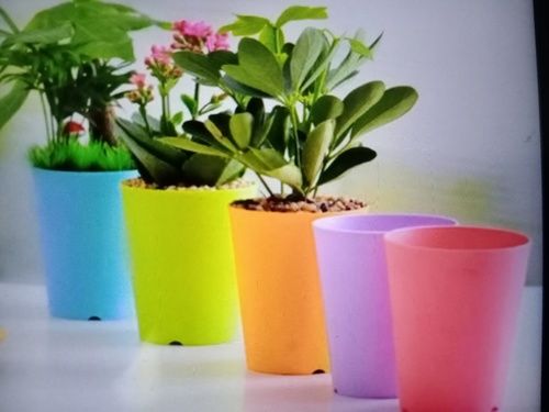 Plain Plastic Flower Pots