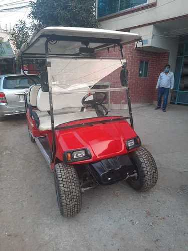 Electric Four Wheel Golf Cart Driver