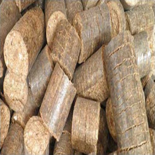 Highly Effective Biomass Briquettes Ash Content (%): 7-8