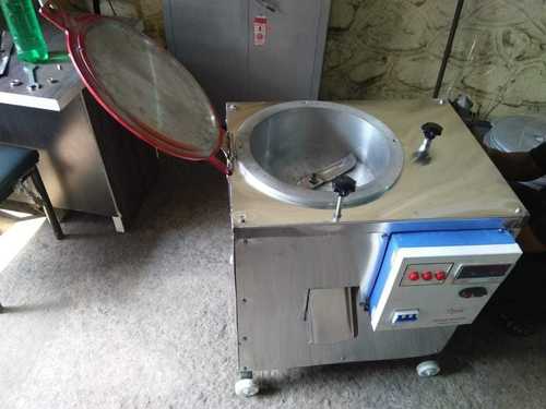 Indian Masala Grinding And Gravy Machine - Capacity: 22-25 Kg/Hr