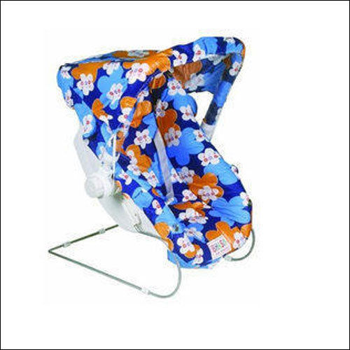 Multicolor Portable Baby Carry Cot