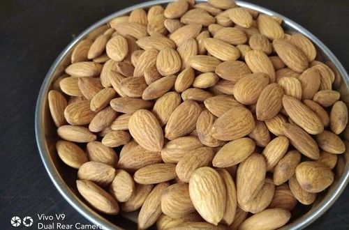 100% Organic Almond Nuts